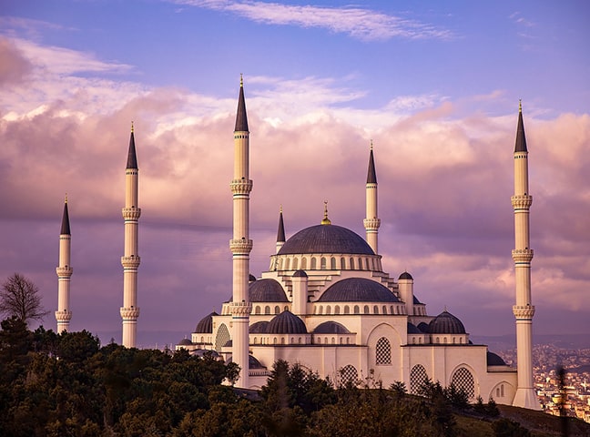 3 Star 10 Nights Umrah Plus Istanbul Package